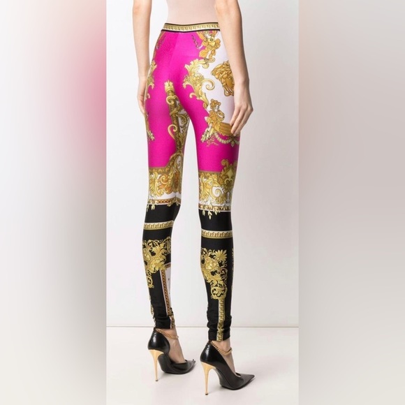 COPY - Medusa Renaissance-print leggings used only once authentic..